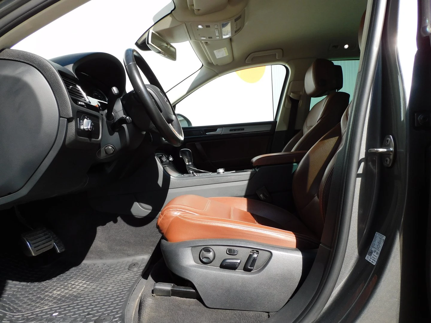 VW Touareg V6 TDI BMT 4XMOTION - изображение 6