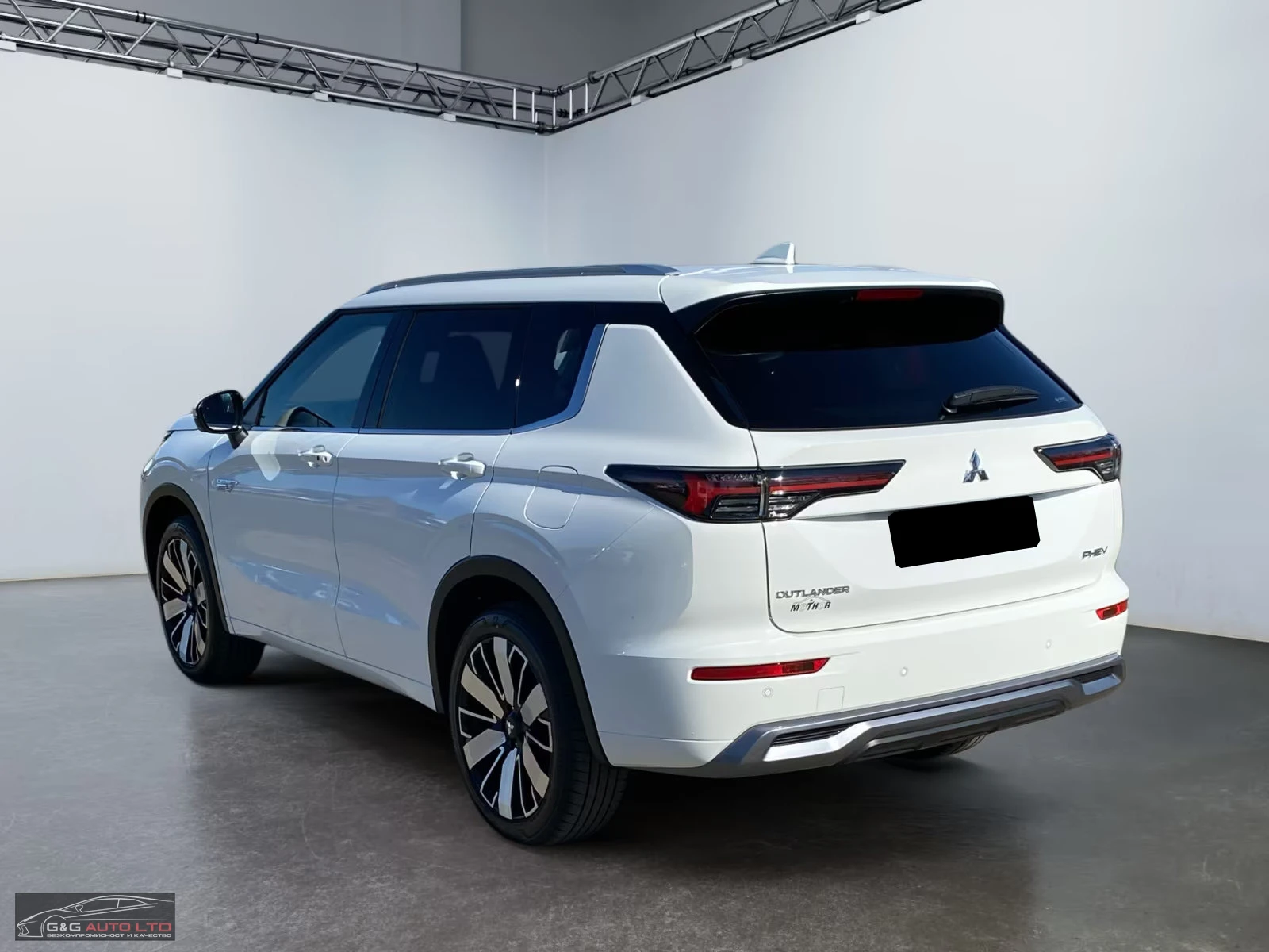 Mitsubishi Outlander 2.4PHEV/306HP/ACC/PDC/LED/360/BSA/CPLAY/PANO/978f - изображение 4