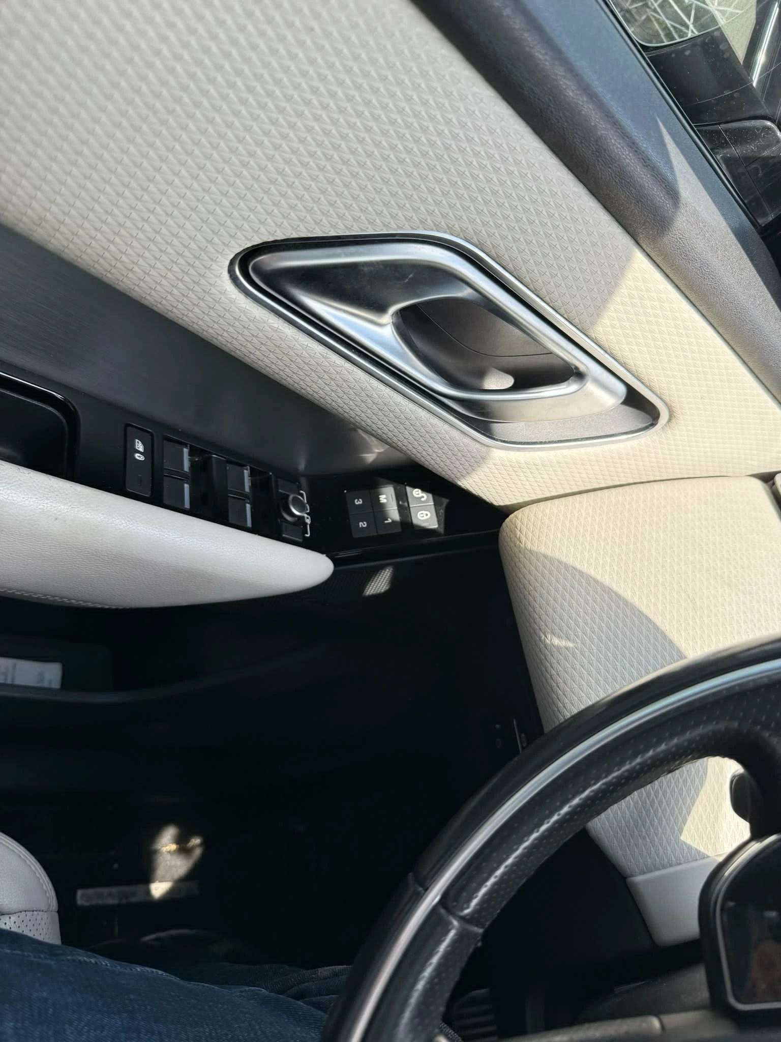 Land Rover Range Rover Velar  - изображение 9