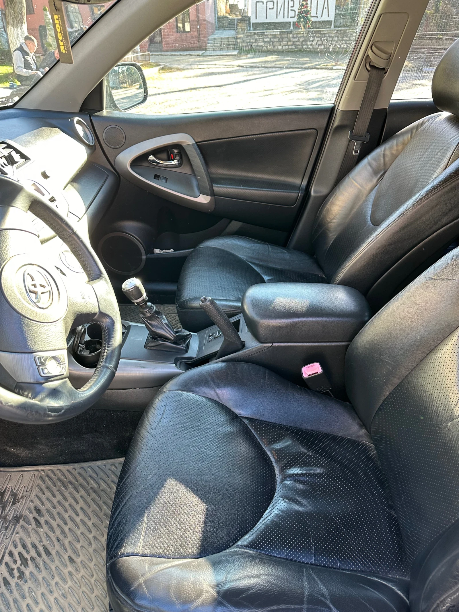 Toyota Rav4, снимка 7 - Автомобили и джипове - 53818846