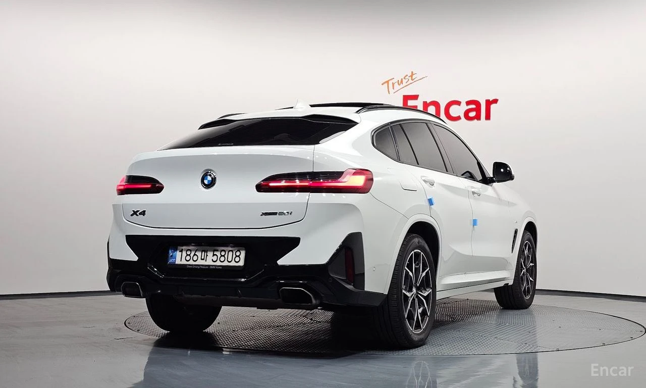 BMW X4 XDRIVE20i* M-SPORT* HEAD-UP* REAR-CAMERA* , снимка 3 - Автомобили и джипове - 54513311