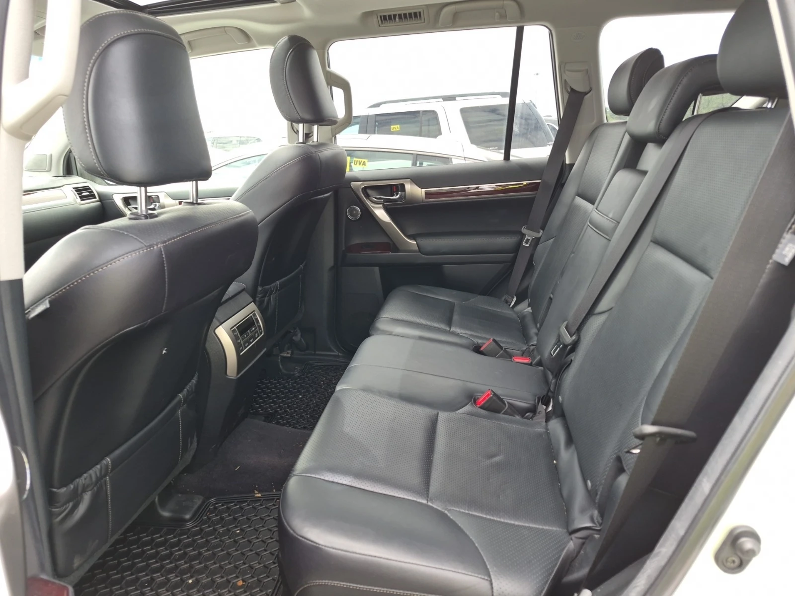 Lexus GX 460 ОБДУХВАНЕ * КАМЕРА * 7 МЕСТА * 109К КМ * , снимка 8 - Автомобили и джипове - 55116184