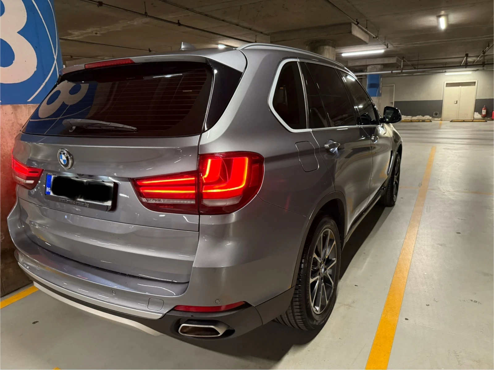BMW X5 4.0D / Head-up /Soft close / Carplay / AndroidAuto, снимка 4 - Автомобили и джипове - 56061751