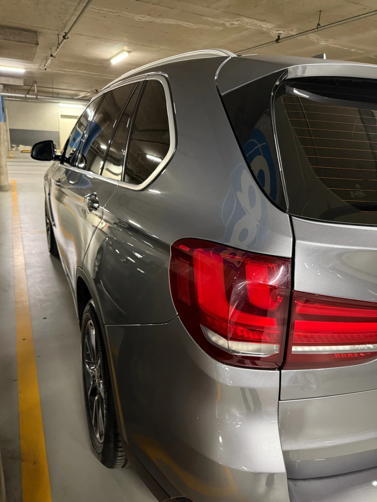 BMW X5 4.0D / Head-up /Soft close / Carplay / AndroidAuto, снимка 3 - Автомобили и джипове - 56061751