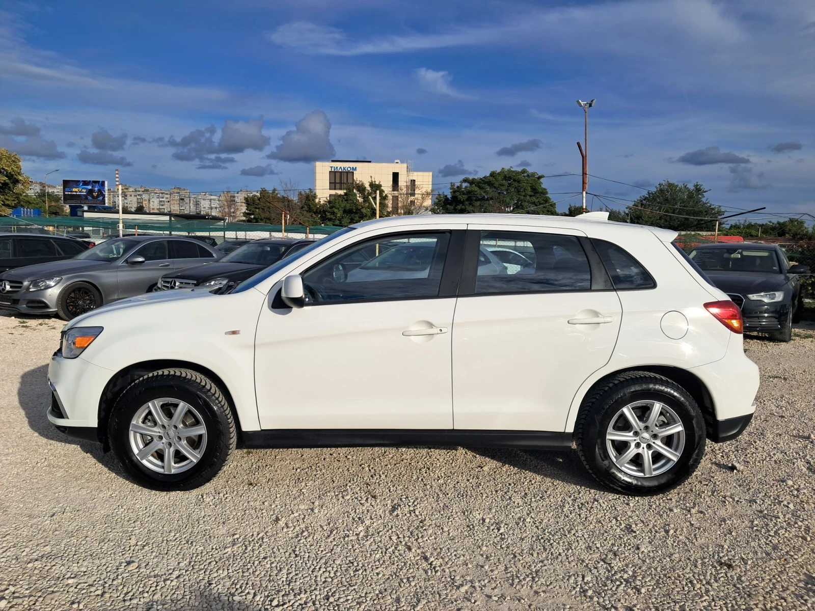 Mitsubishi ASX 1.6i НАВИГАЦИЯ КАМЕРА ПАРКТРОНИК 188000КМ, снимка 5 - Автомобили и джипове - 56227094