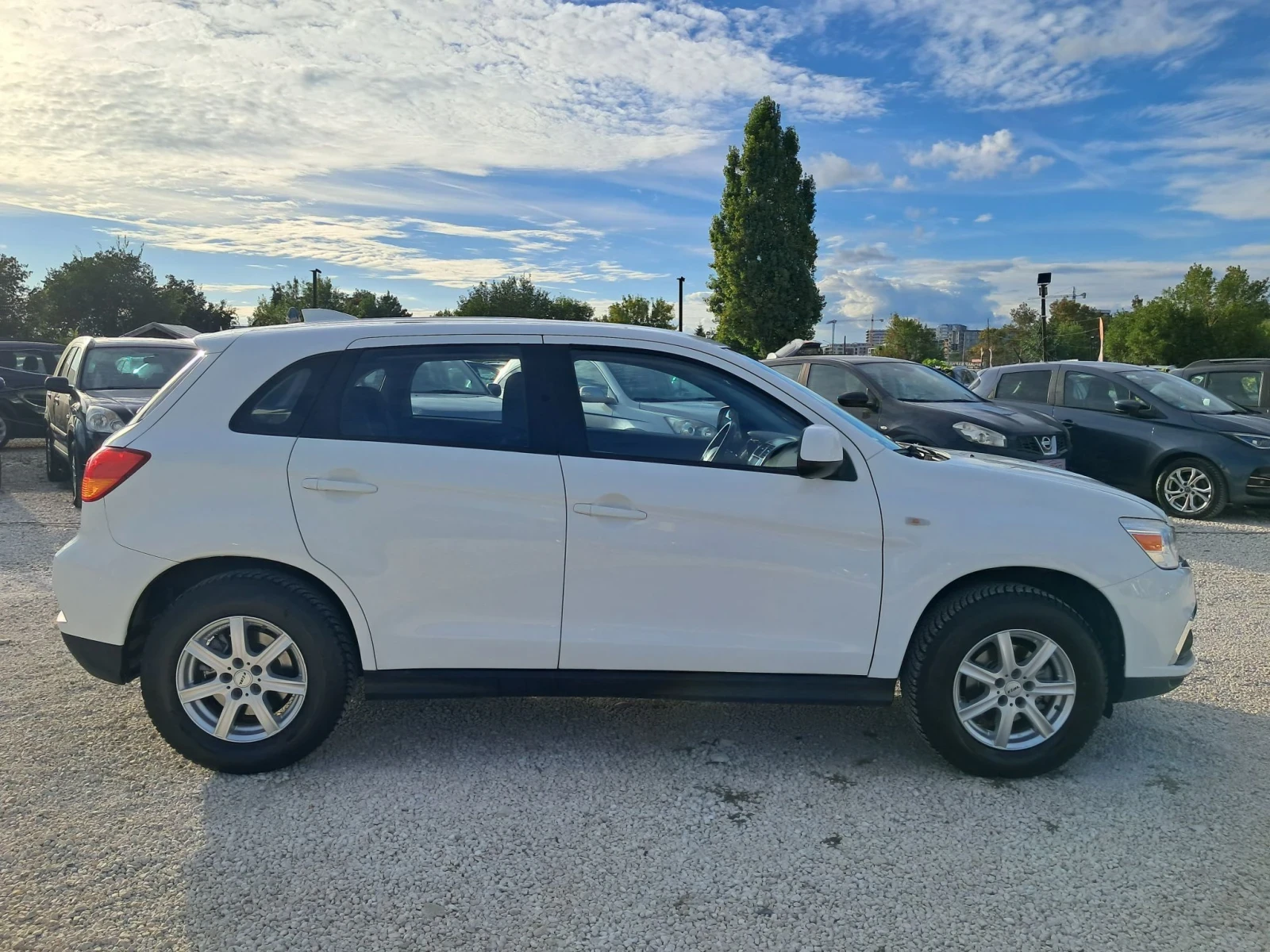 Mitsubishi ASX 1.6i НАВИГАЦИЯ КАМЕРА ПАРКТРОНИК 188000КМ, снимка 4 - Автомобили и джипове - 56227094