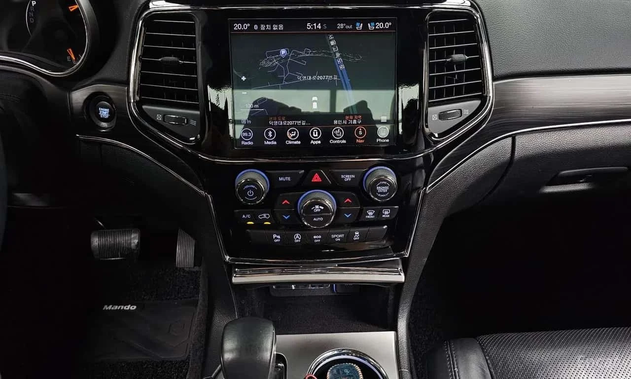 Jeep Cherokee * 3.6 Limited * ФИНАНСИРАНЕ, снимка 14 - Автомобили и джипове - 56341542