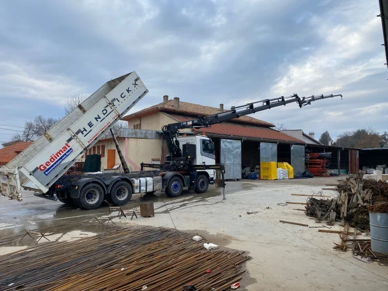 Volvo F12 Има видео по-долу в обявата, снимка 13 - Камиони - 52594852