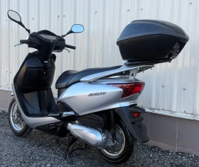 Honda Lead 110i , 11000км , 2010г, снимка 6