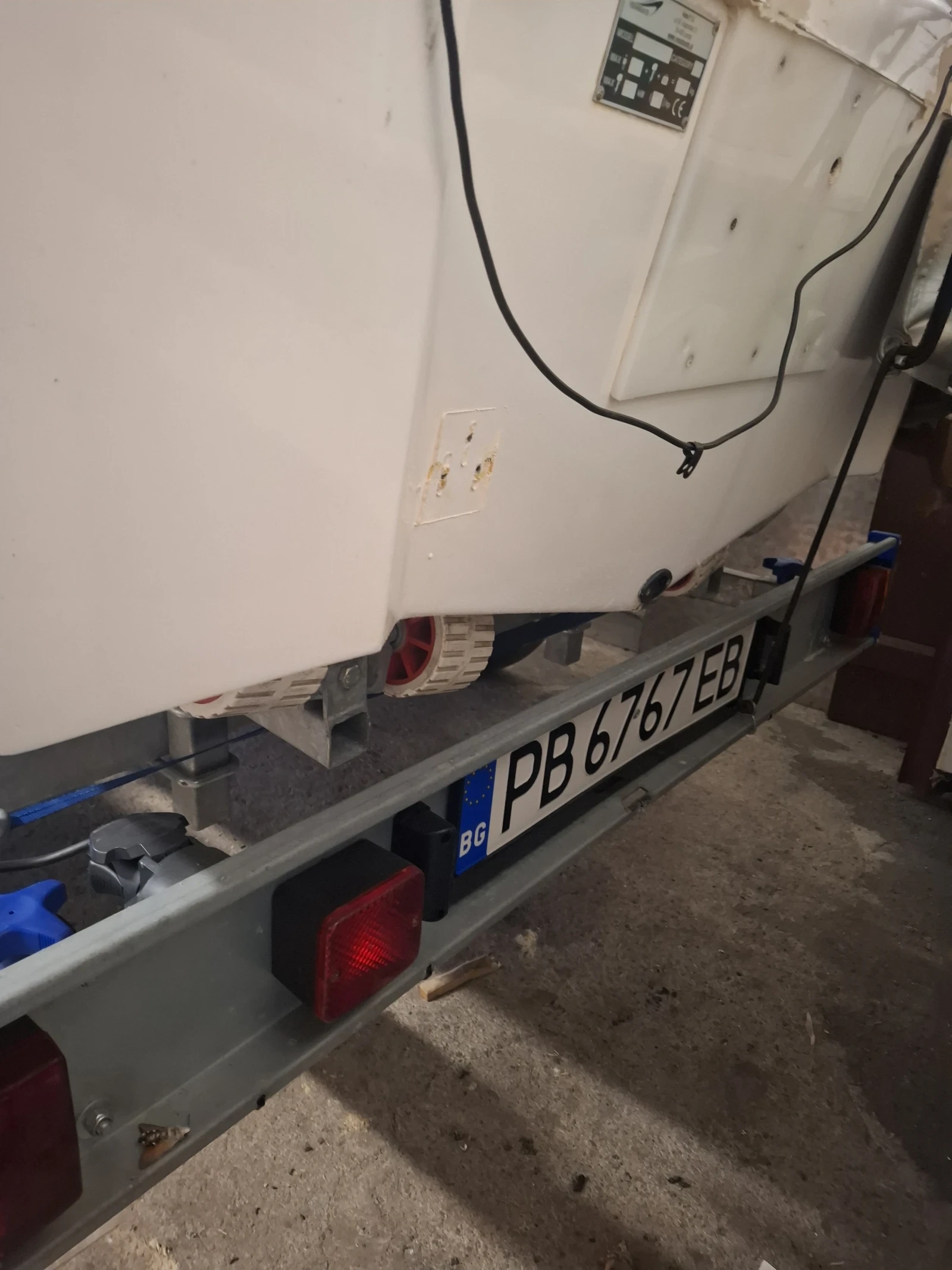 Лодка Vega 370, снимка 2 - Воден транспорт - 54074876