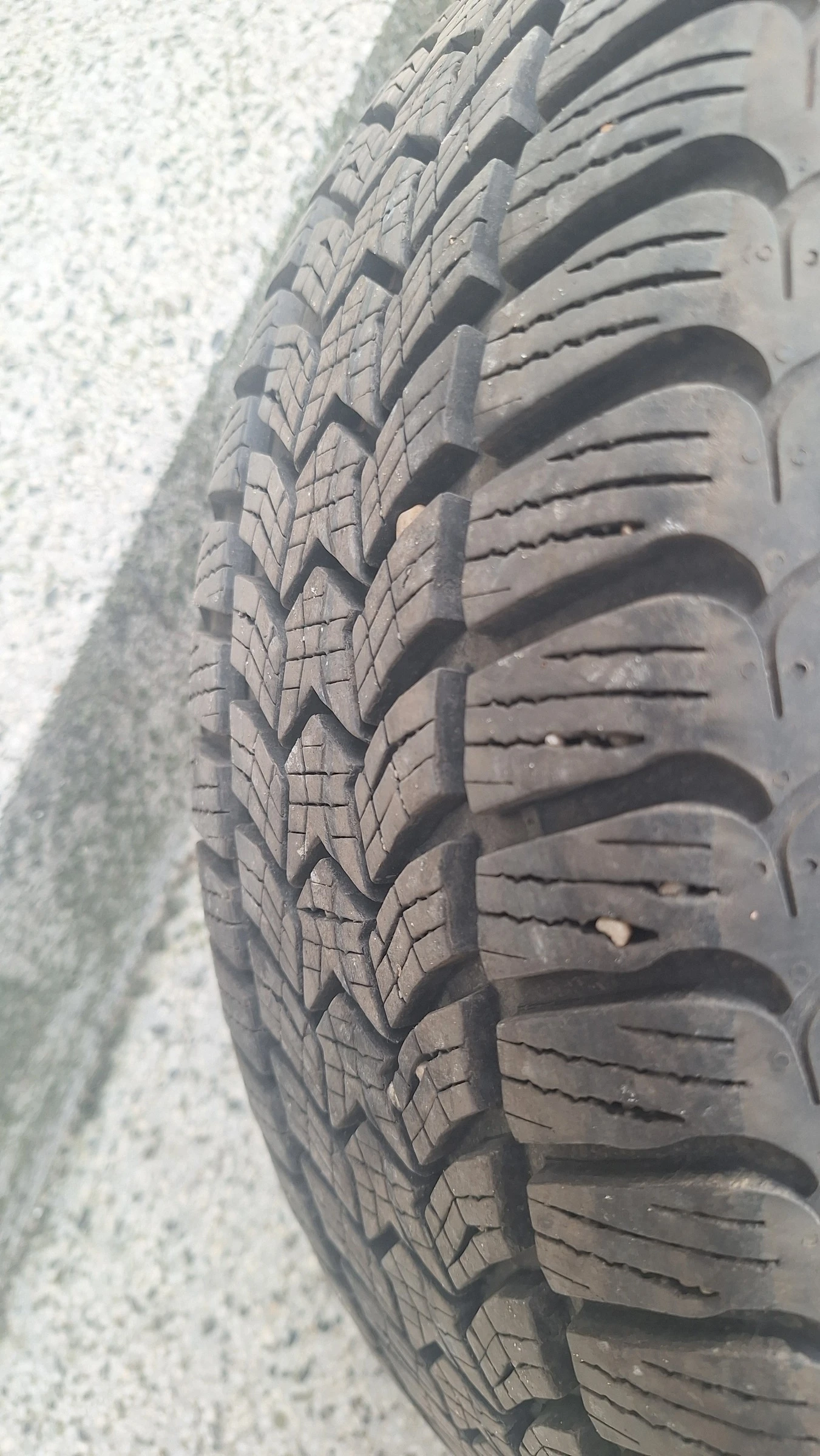 Гуми с джанти Debica 215/55R16, снимка 9 - Гуми и джанти - 56090919
