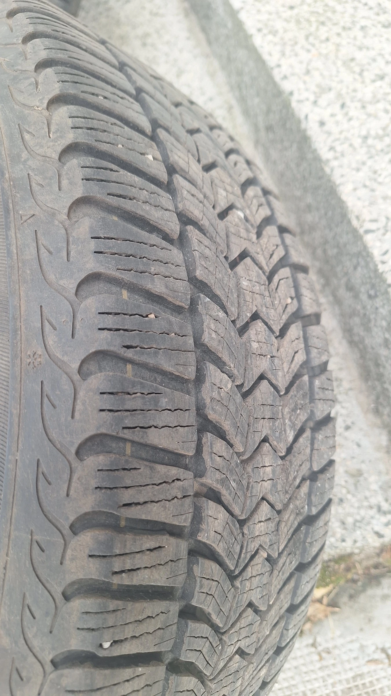 Гуми с джанти Debica 215/55R16, снимка 10 - Гуми и джанти - 56090919