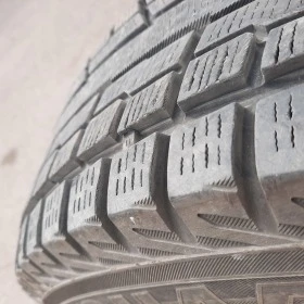 Гуми с джанти Yokohama 215/70R16, снимка 3 - Гуми и джанти - 45369584