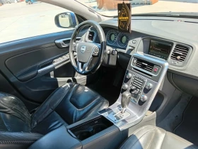 Volvo V60 2.0 D4, снимка 13