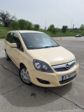 Opel Zafira 1.6 turbo 6+ 1 Метан/Бензин, снимка 1 - Автомобили и джипове - 45432150