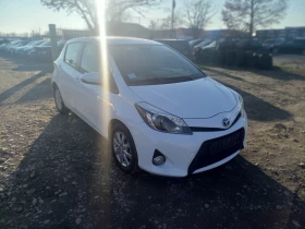 Toyota Yaris 1.5 HIBRID , снимка 3