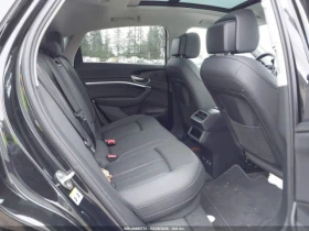 Audi E-Tron SPORTBACK PREMIUM PLUS QUATTRO - 17676 € / 34571.25 лв. - 88905711 7
