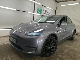 ������ Tesla Model Y