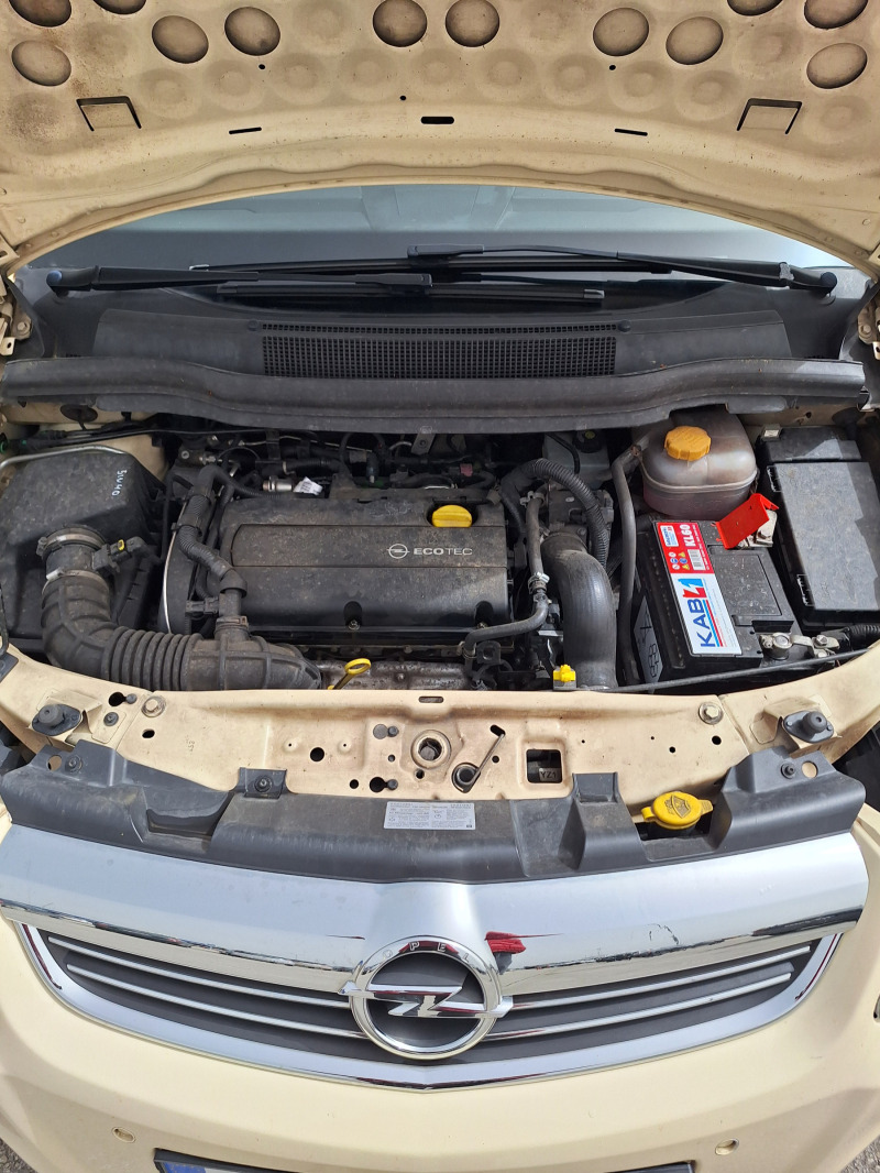 Opel Zafira 1.6 turbo 6+ 1 Метан/Бензин, снимка 6 - Автомобили и джипове - 45432150