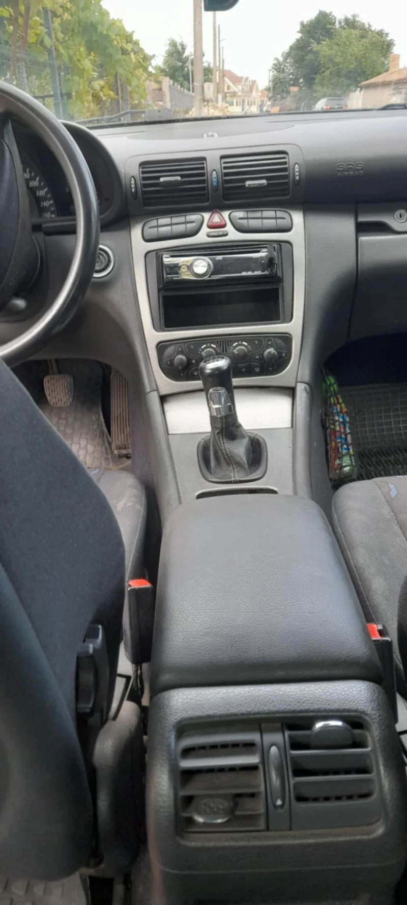 Mercedes-Benz C 180, снимка 5 - Автомобили и джипове - 52297903