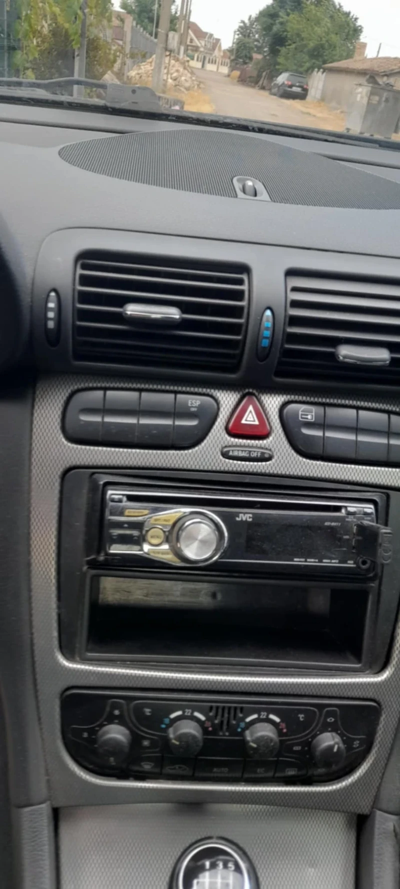 Mercedes-Benz C 180, снимка 6 - Автомобили и джипове - 52297903