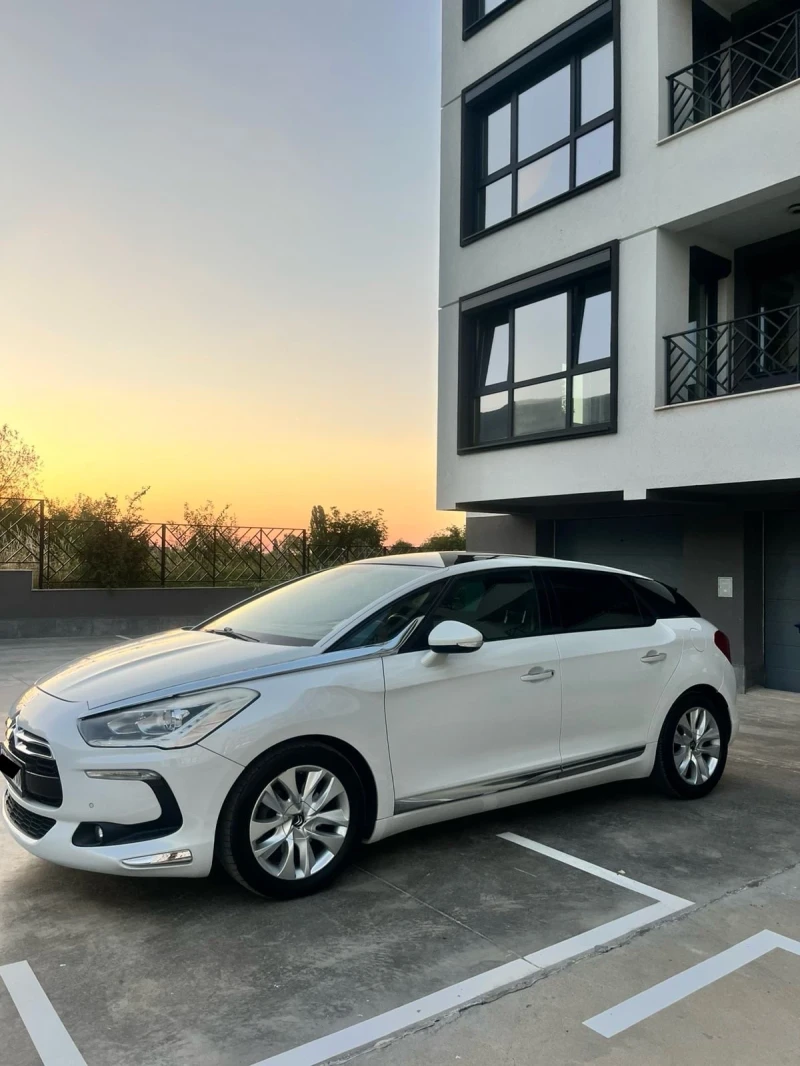 Citroen DS5 1.6 HDI, снимка 4 - Автомобили и джипове - 52407668