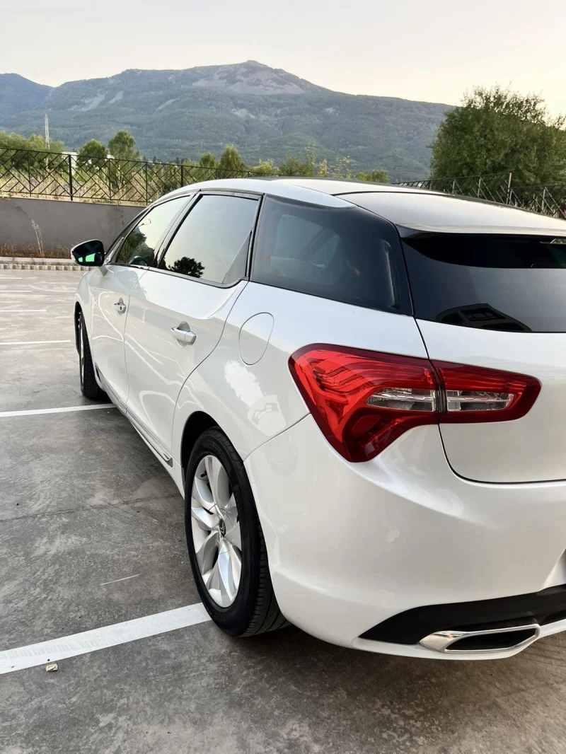 Citroen DS5 1.6 HDI, снимка 9 - Автомобили и джипове - 52407668