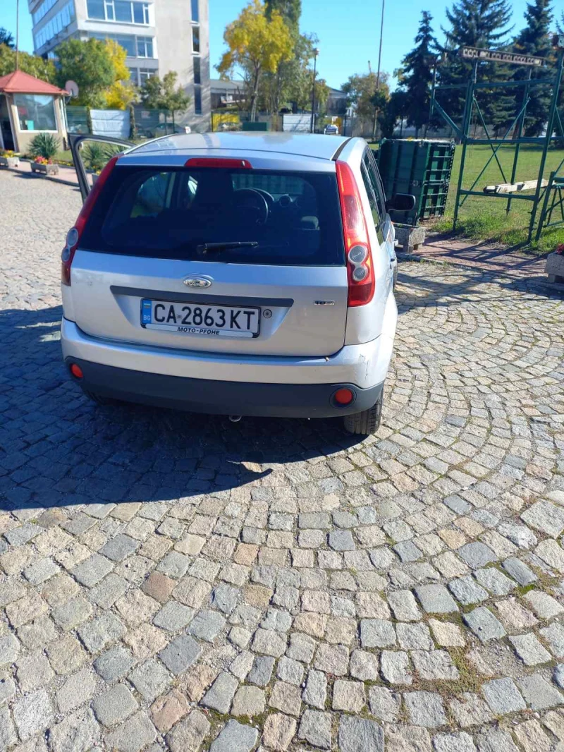 Ford Fiesta 1.4, снимка 4 - Автомобили и джипове - 51444007