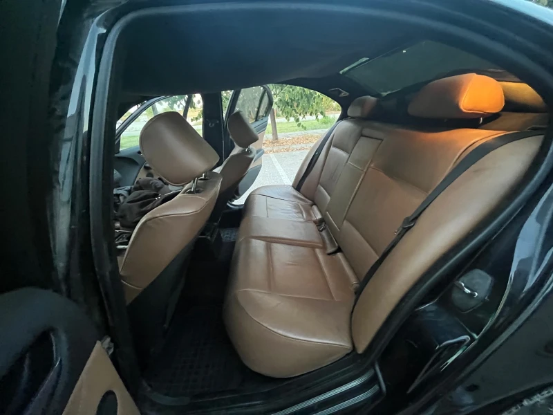 BMW 330 330d, снимка 5 - Автомобили и джипове - 52585668