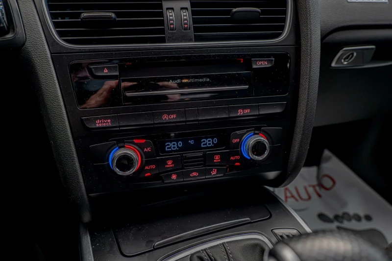 Audi A5 3.0TDI/Quattro/SLine/Distronic/FullLed, снимка 9 - Автомобили и джипове - 52989411