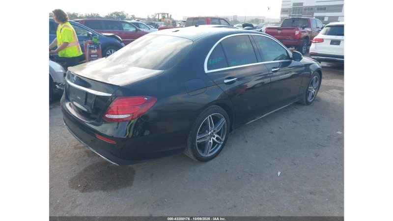 Mercedes-Benz E 300, снимка 8 - Автомобили и джипове - 53127552