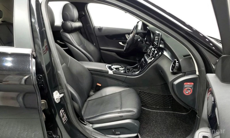 Mercedes-Benz C 200, снимка 11 - Автомобили и джипове - 53429901