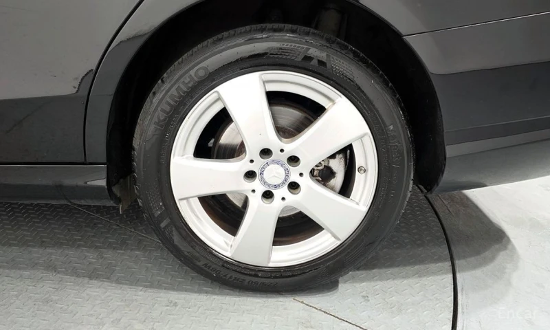 Mercedes-Benz C 200, снимка 5 - Автомобили и джипове - 53429901