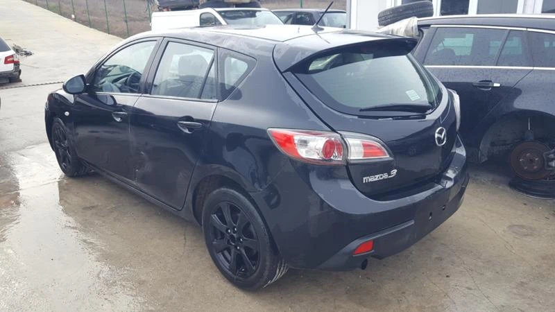 Mazda 3 1.6d -116к.с. 2броя - изображение 9