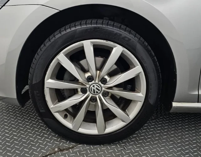 VW Golf 2.0 TDI | Mobile.bg   5