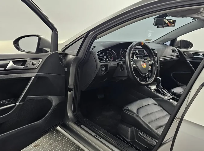 VW Golf 2.0 TDI | Mobile.bg   10