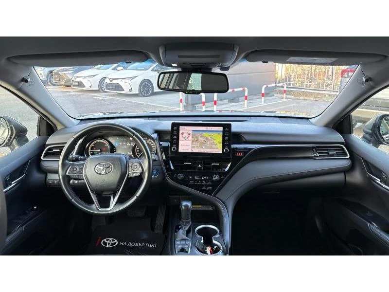 Toyota Camry 2.5HSD EXECUTIVE, снимка 8 - Автомобили и джипове - 52950116