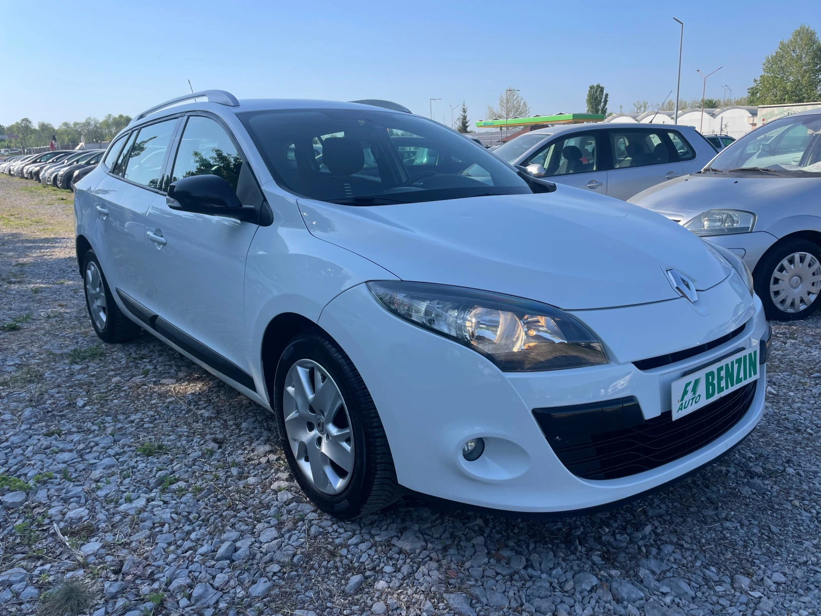 Renault Megane 1.6i-110-ITALIA - изображение 3