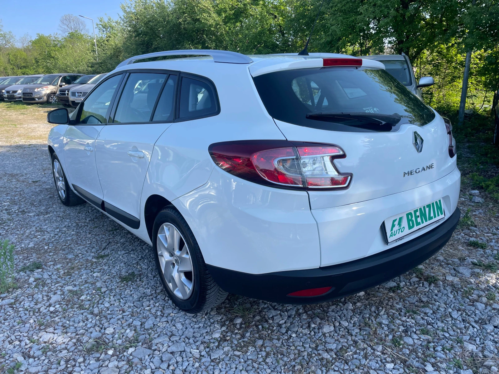 Renault Megane 1.6i-110-ITALIA - изображение 9