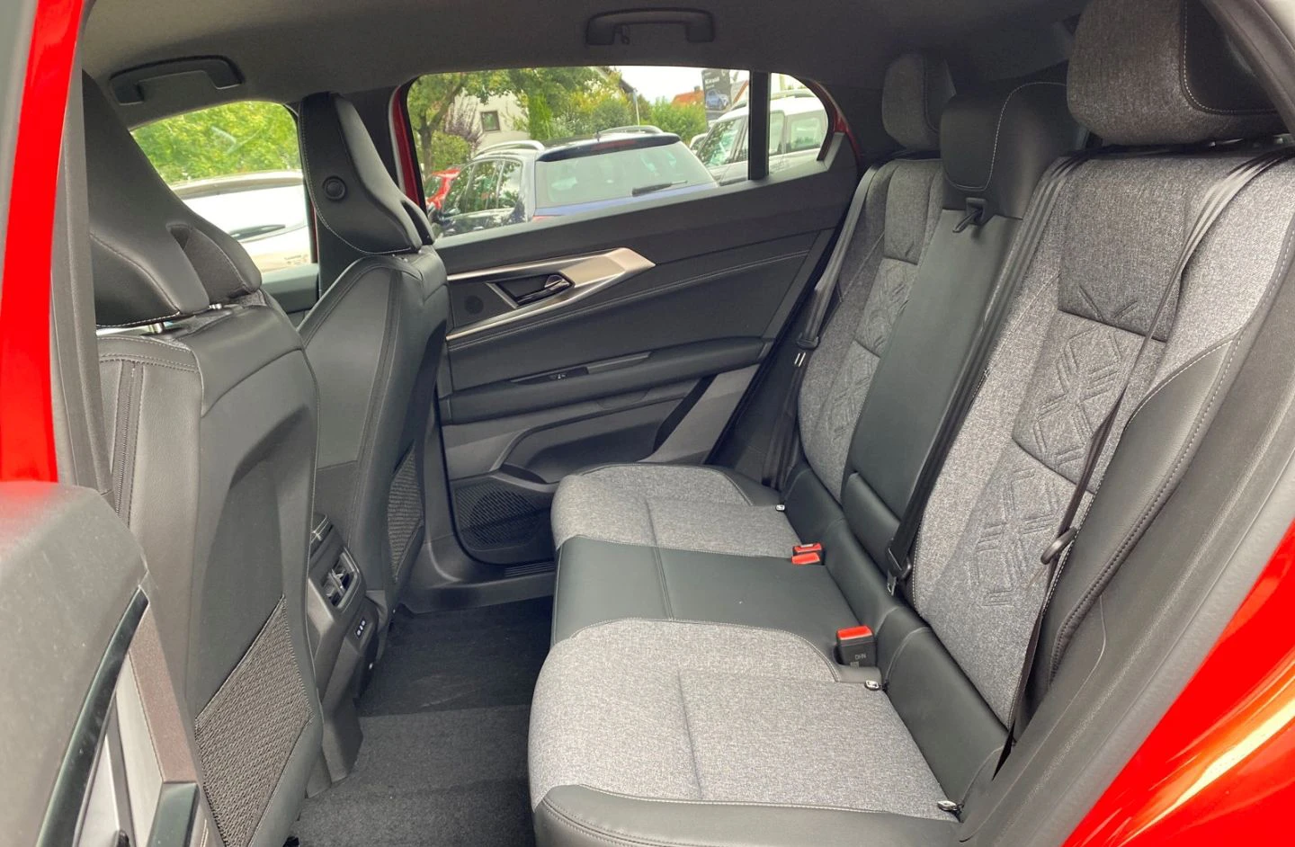 Renault Rafale E-TECH/200HP/NAVI/CAM/LED/AMBI/KLESS/ACC/529v | Mobile.bg   15