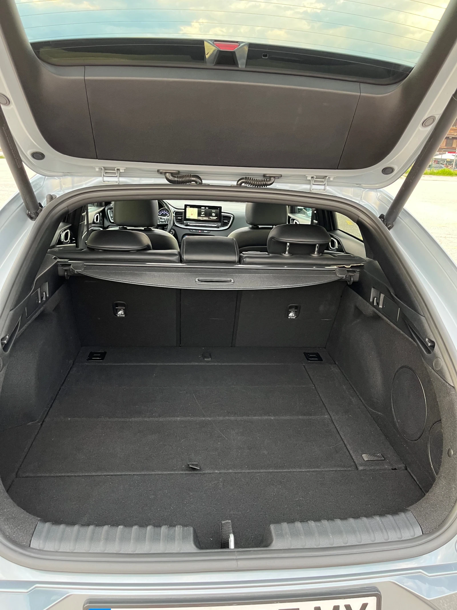Kia Pro ceed 1.4 GT line в гаранция до 2027 - изображение 7