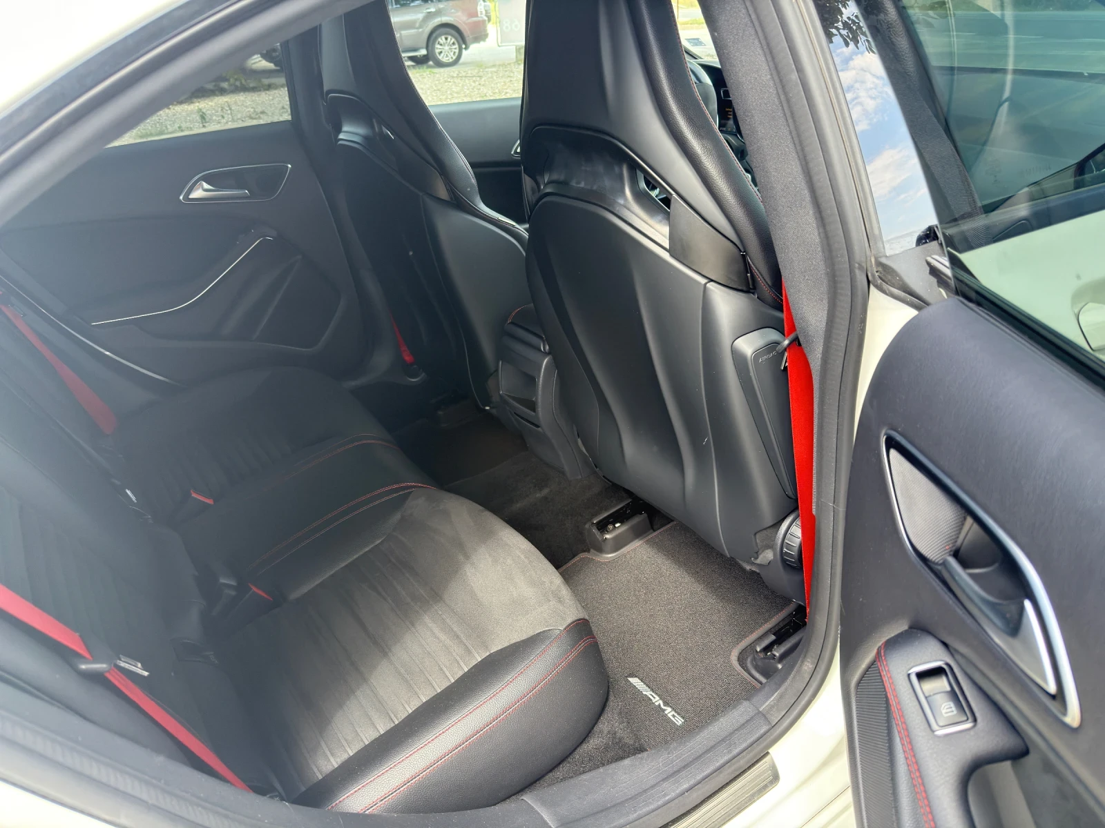 Mercedes-Benz CLA 45 AMG CLA 45 AMG - изображение 9