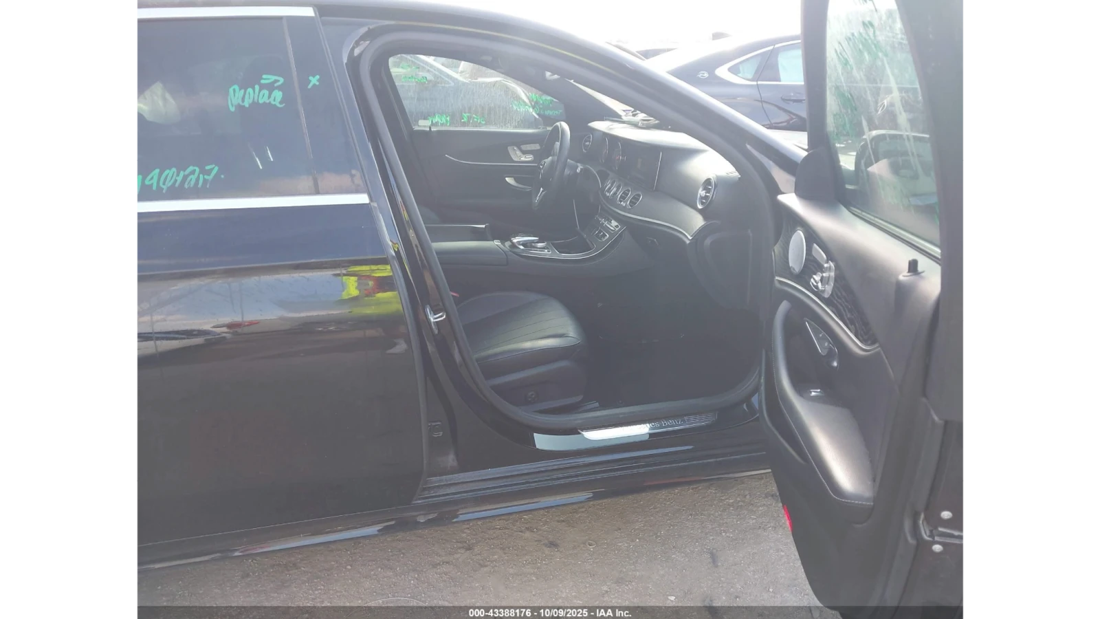 Mercedes-Benz E 300  - изображение 10