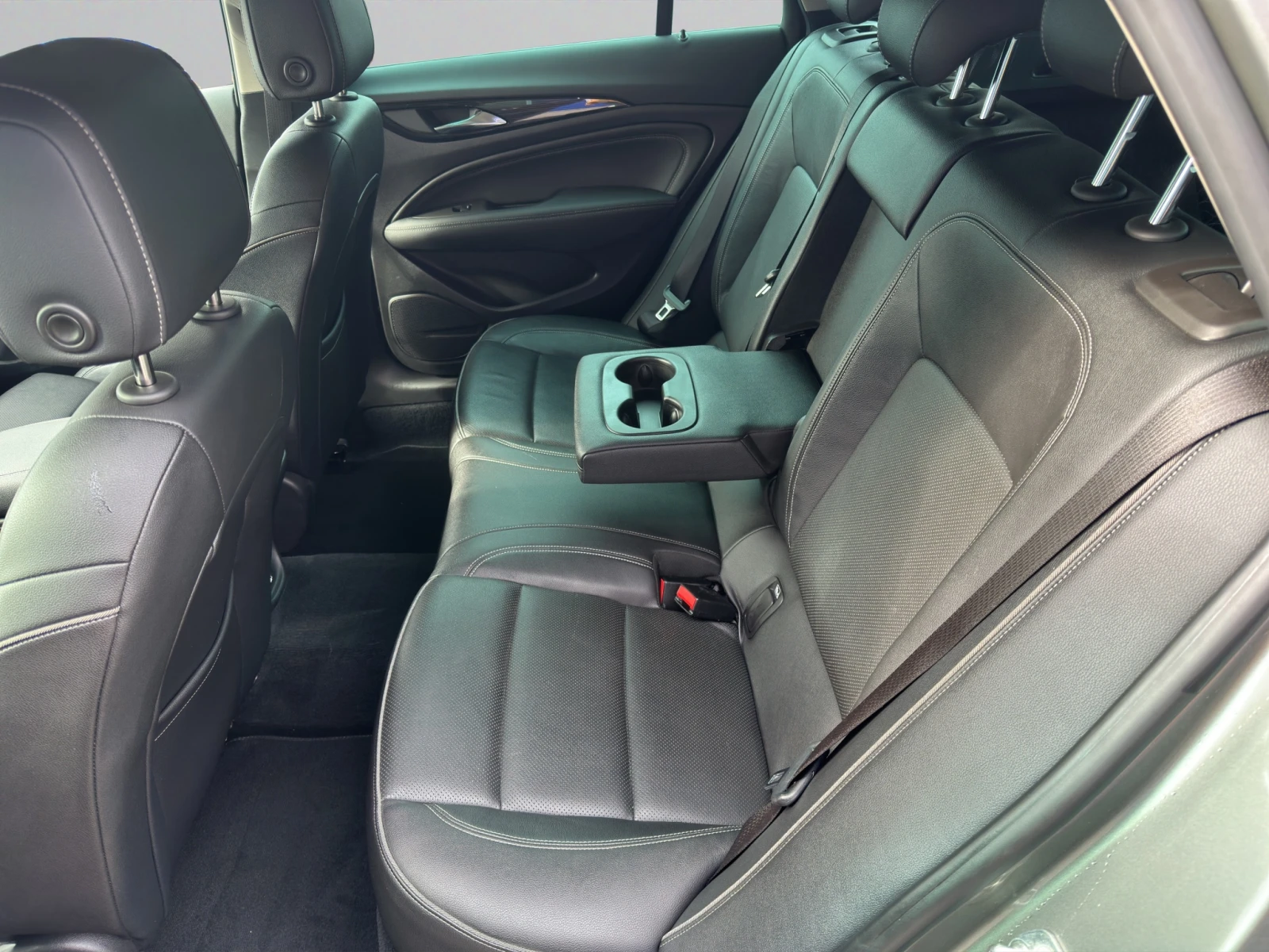 Opel Insignia SPORTS TOURER 2.0 CDTI Ultimate Exclusive | Mobile.bg � ����������� 11