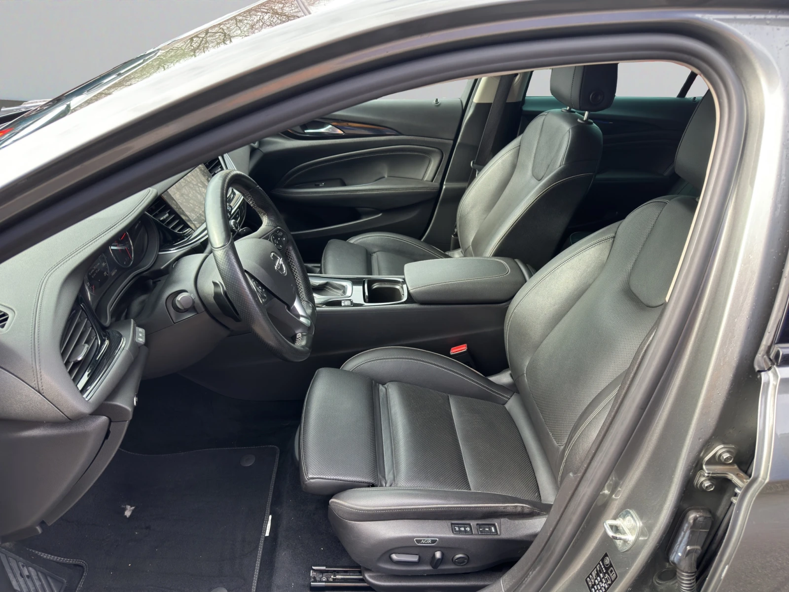 Opel Insignia SPORTS TOURER 2.0 CDTI Ultimate Exclusive - изображение 10