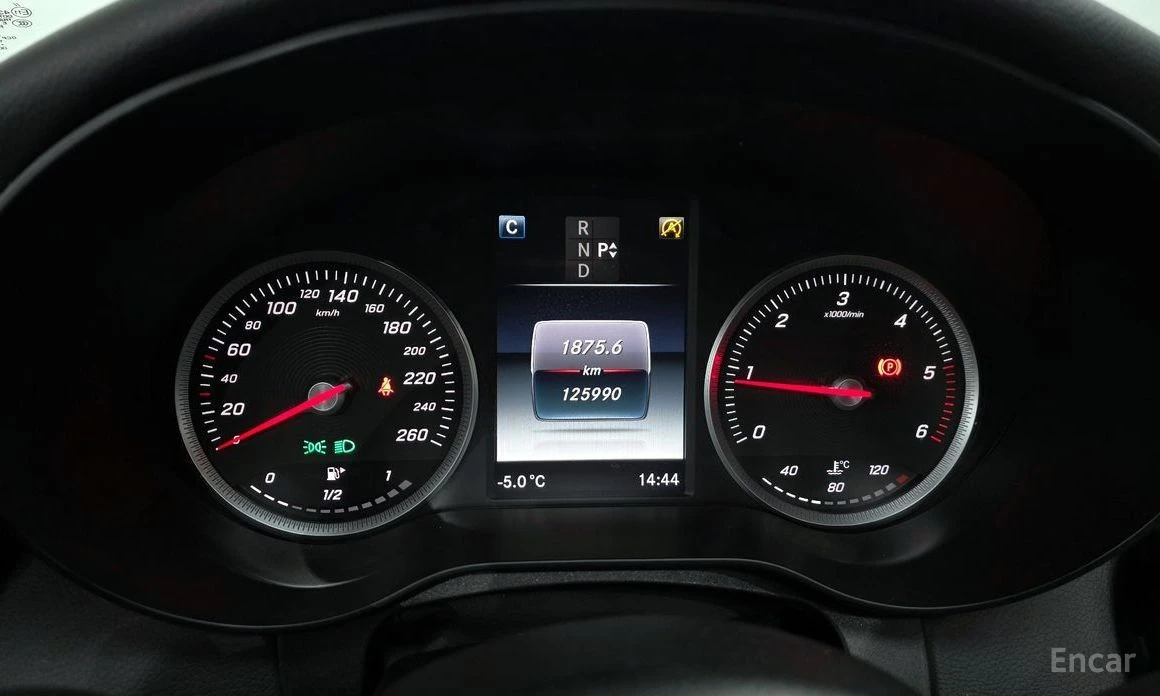 Mercedes-Benz C 200  - изображение 8