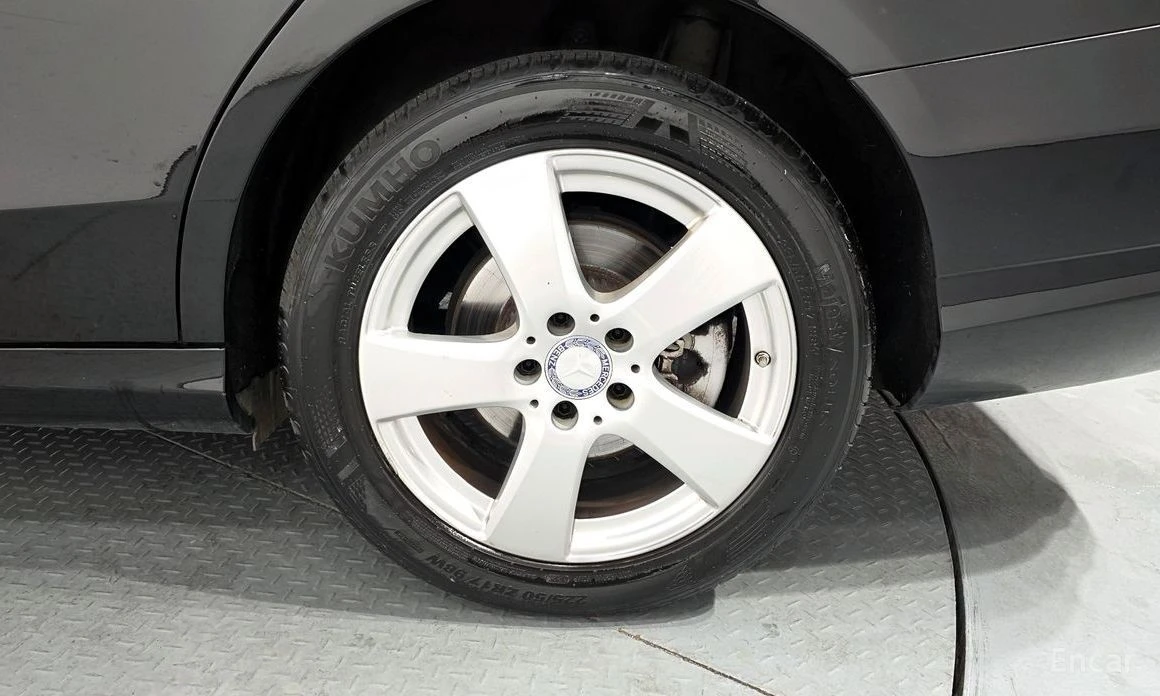 Mercedes-Benz C 200  - изображение 5