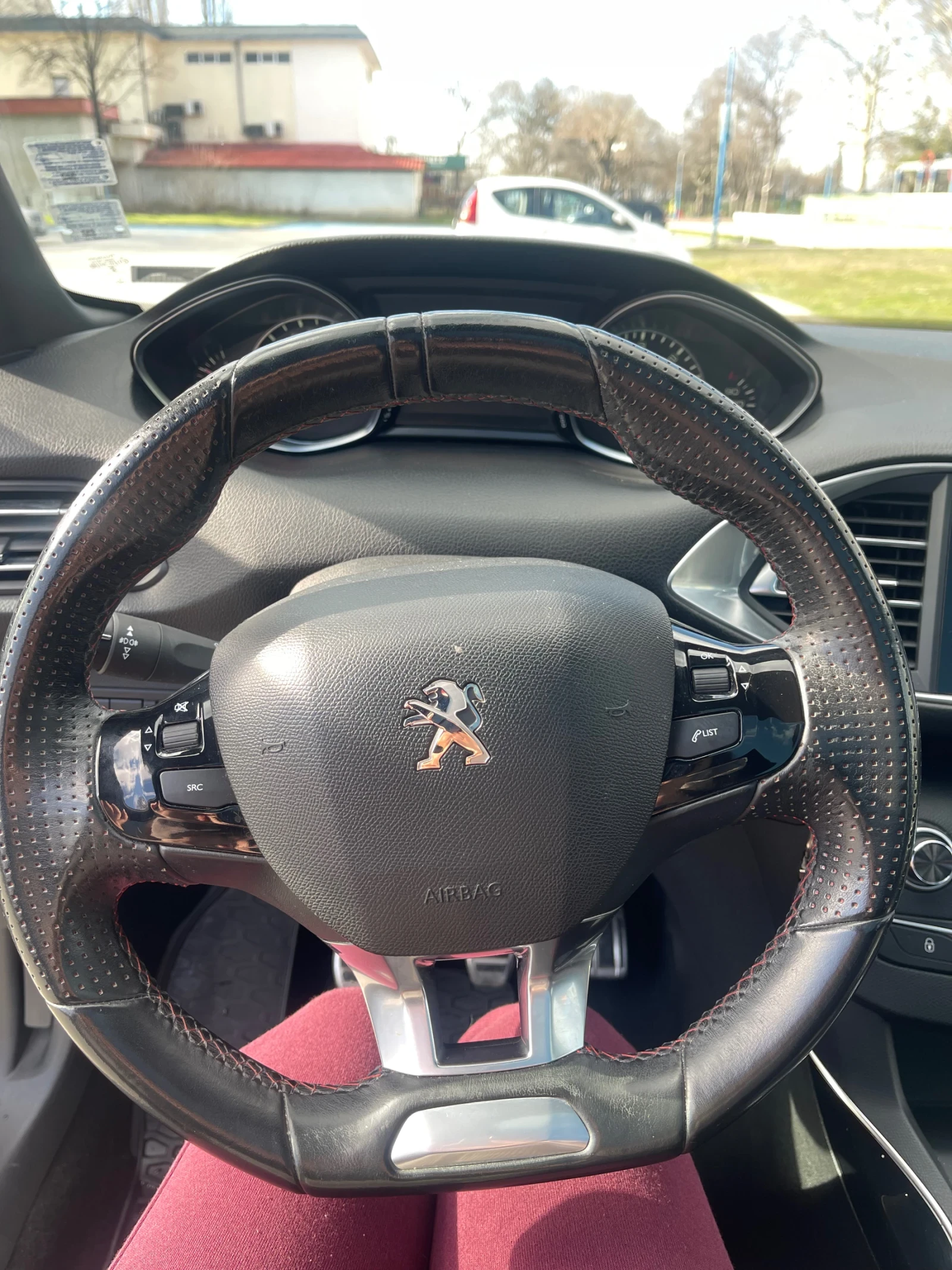 Peugeot 308 Хечбек, снимка 17 - Автомобили и джипове - 53817787