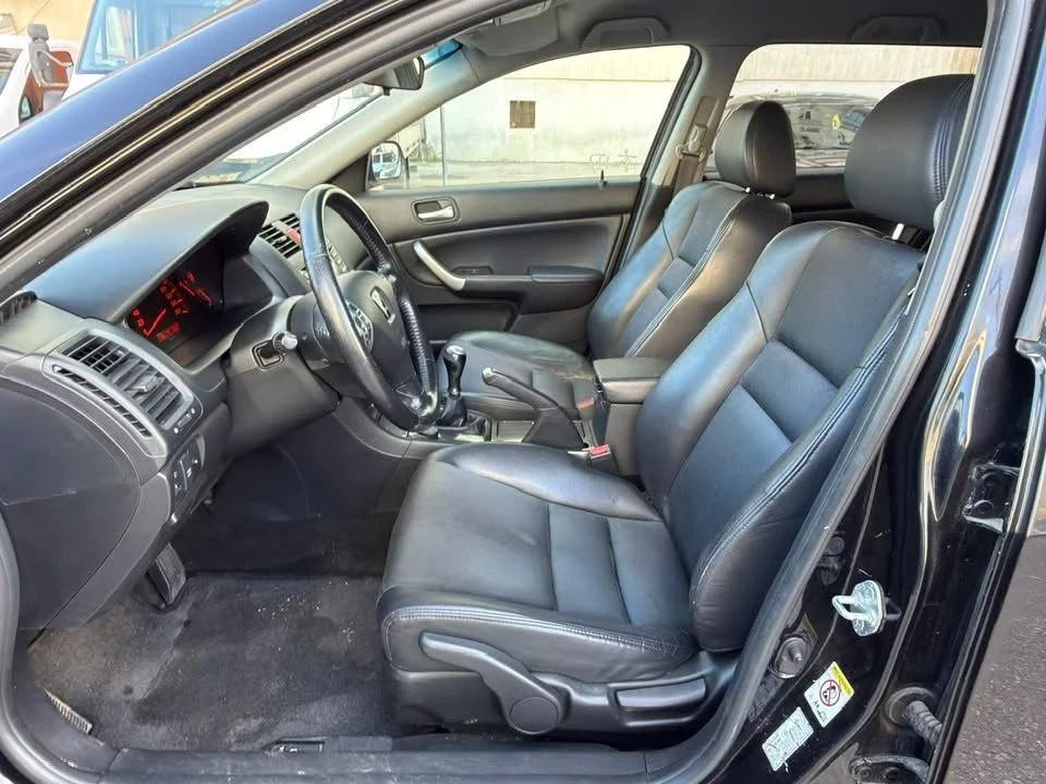 Honda Accord 2.2 dizel, снимка 9 - Автомобили и джипове - 54119300