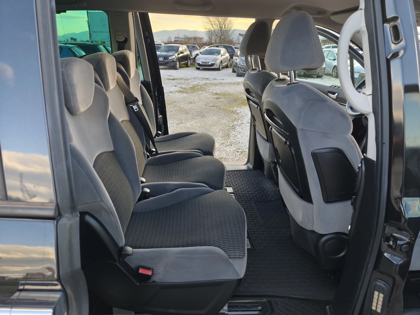 Citroen C8 7 места, 136кс, Ел врати , снимка 9 - Автомобили и джипове - 54166233